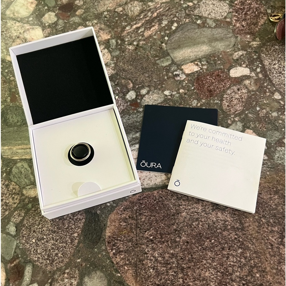 Oura ring